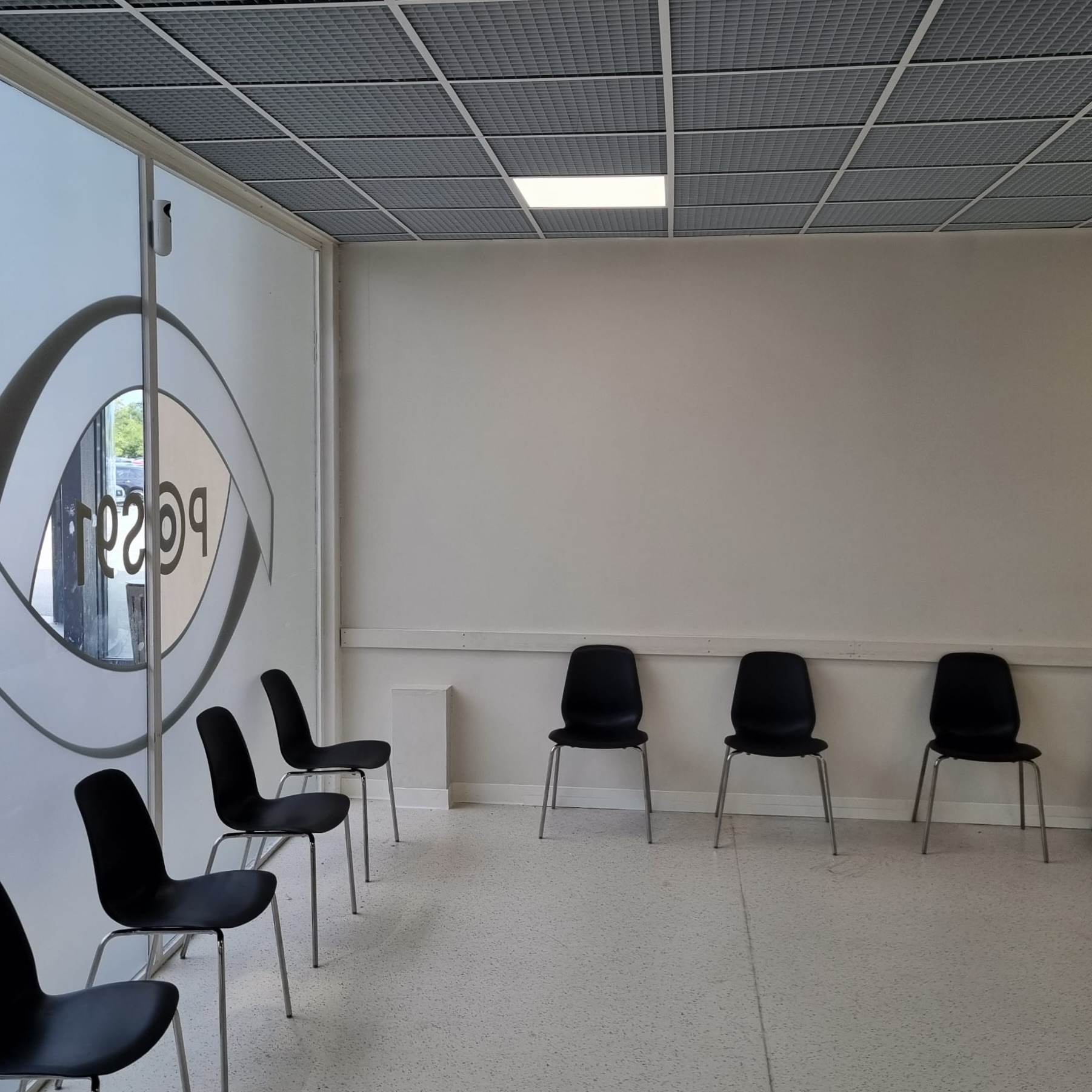 Pôle Ophtalmologique Sud Essonne – Site Rue des Lys à Étampes Salle d'attente